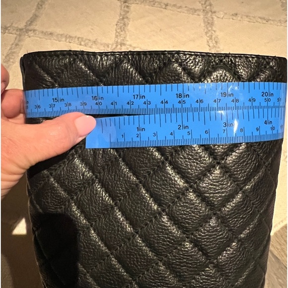 NWOT Kate Spade Sutton Quilted Riding Pull On Boots. Black/gold buckles 6 1/2 - Picture 10 of 10